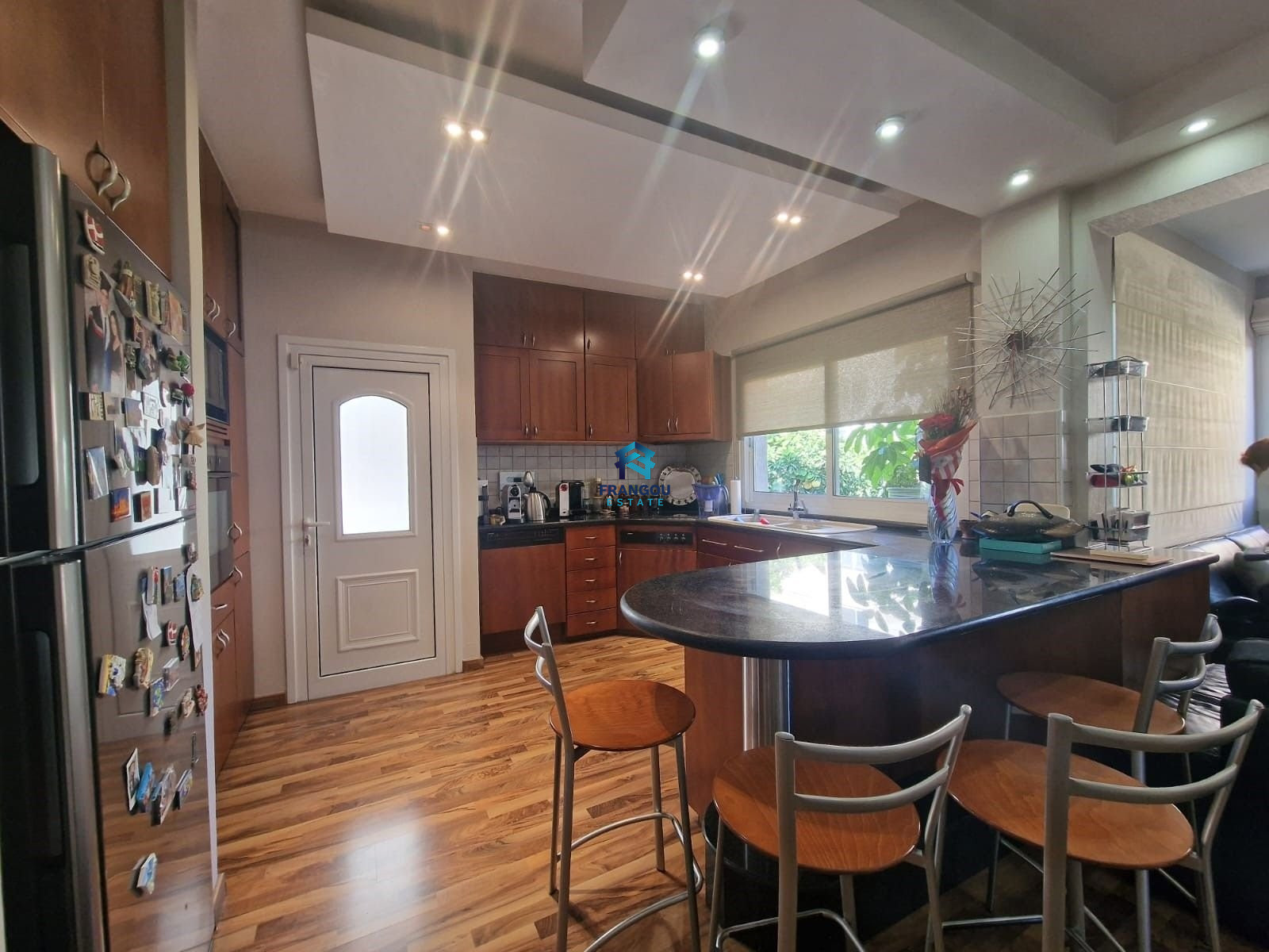 DETACHED HOUSE FOR RENT