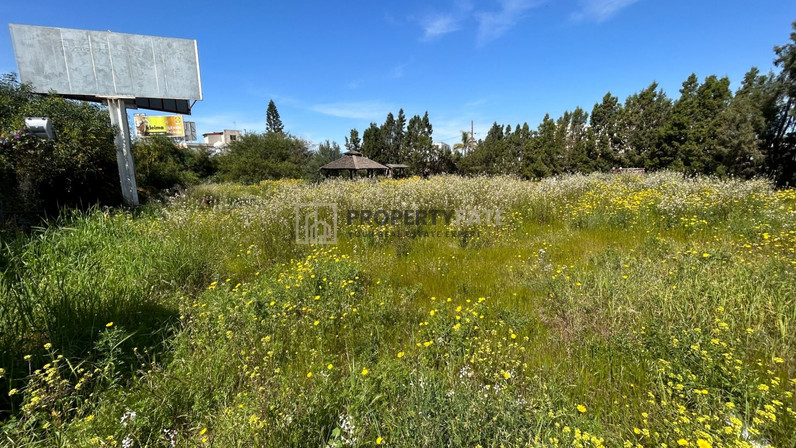 Plot of land for sale 1561 m² in Kato Polemidia, Limassol, Cyprus