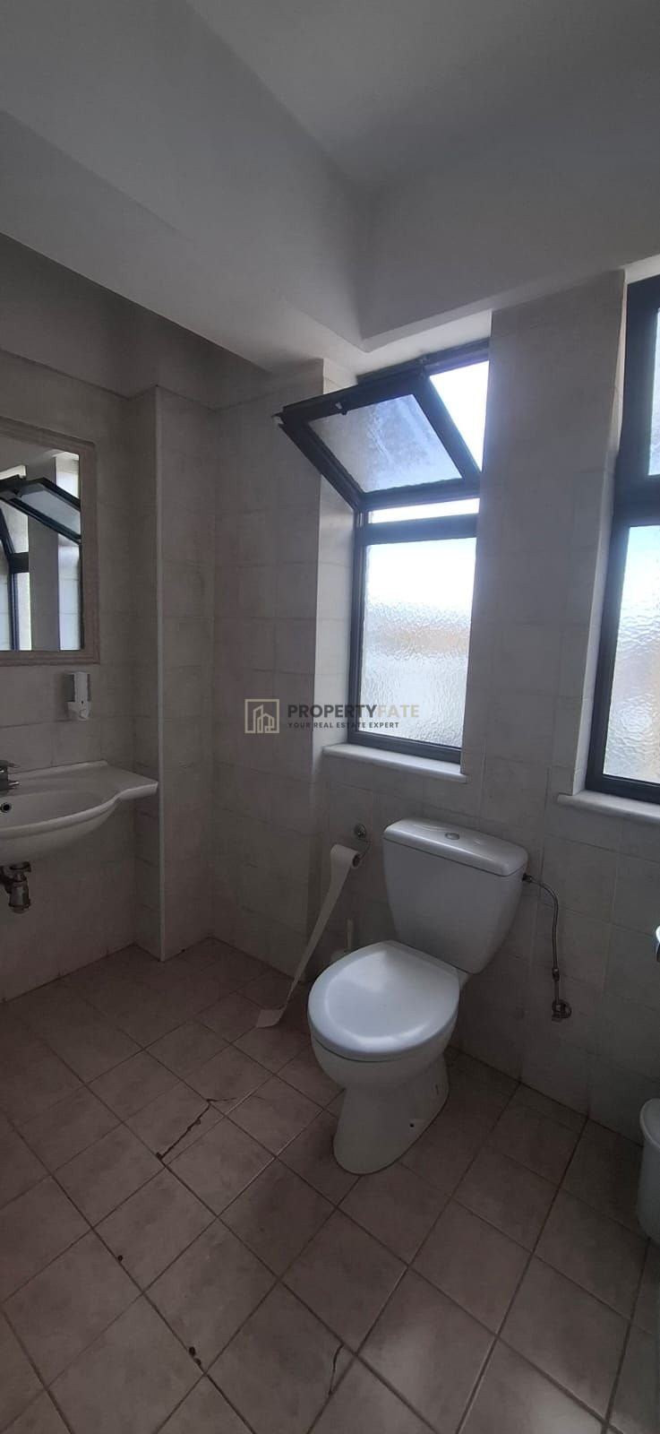 Office 230 m² for rent in Kapsalos, Limassol, Cyprus