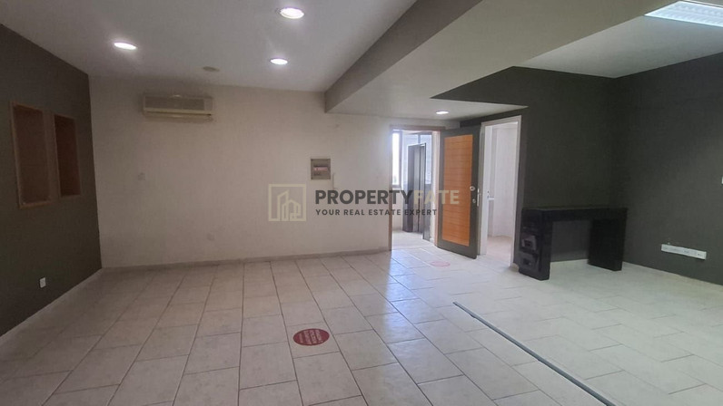 Office 230 m² for rent in Kapsalos, Limassol, Cyprus