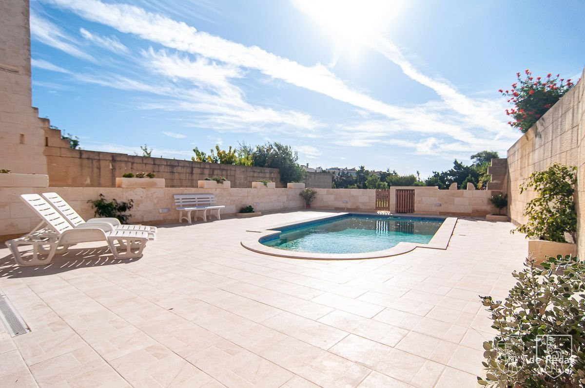 Groundfloor With Pool deReday Gozo Homes Long Lets
