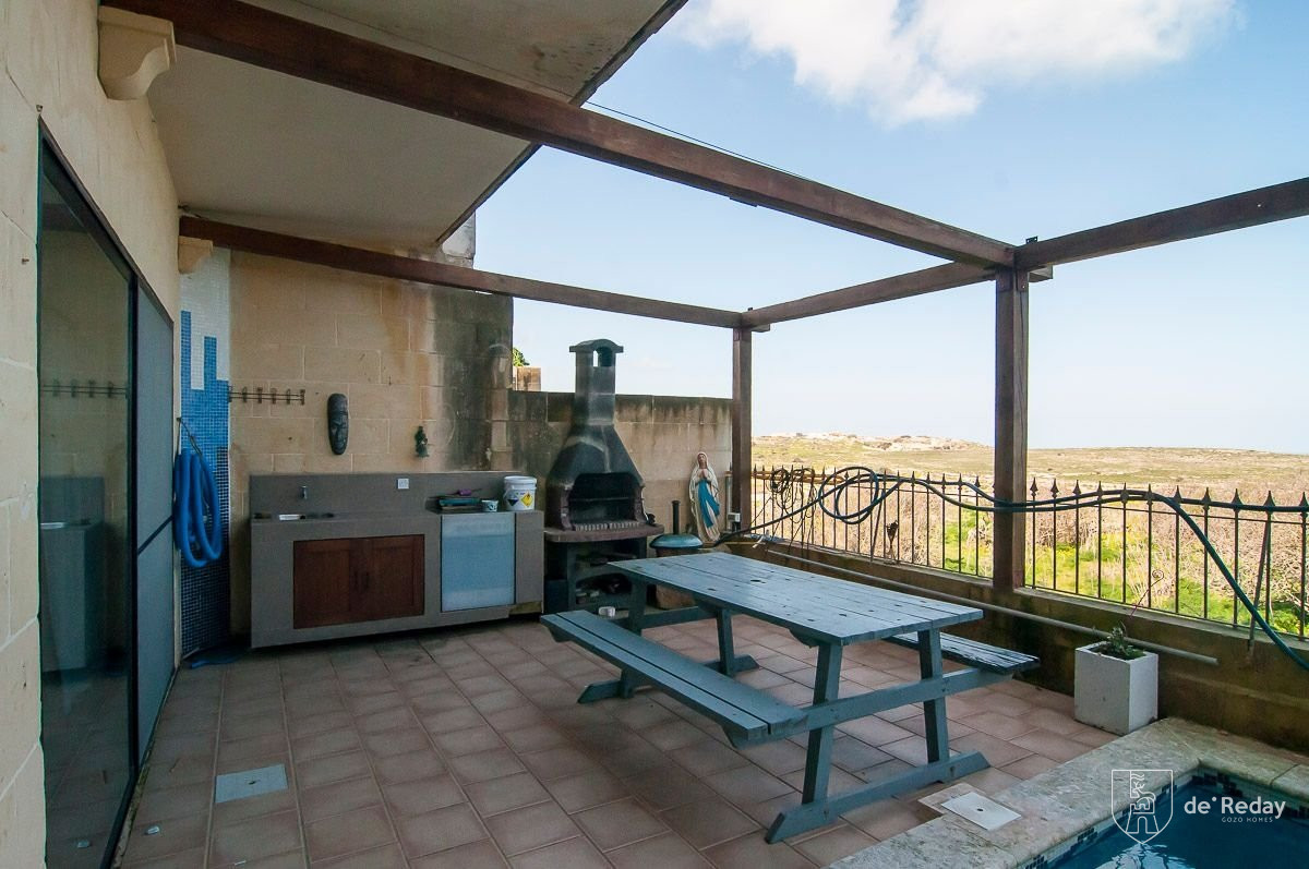 Spacious GroundFloor Apartment With Pool deReday Gozo Homes Long Lets