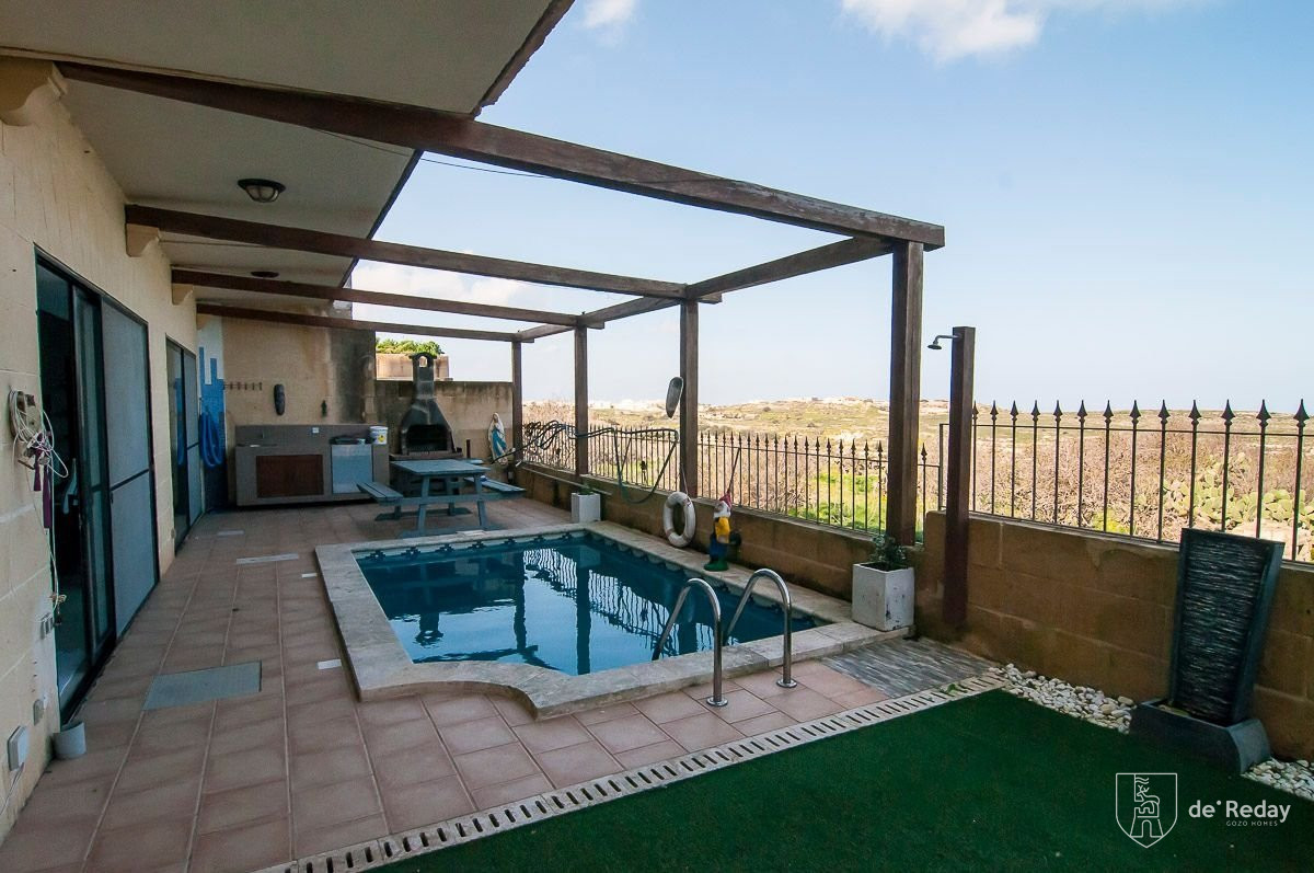 Spacious GroundFloor Apartment With Pool deReday Gozo Homes Long Lets