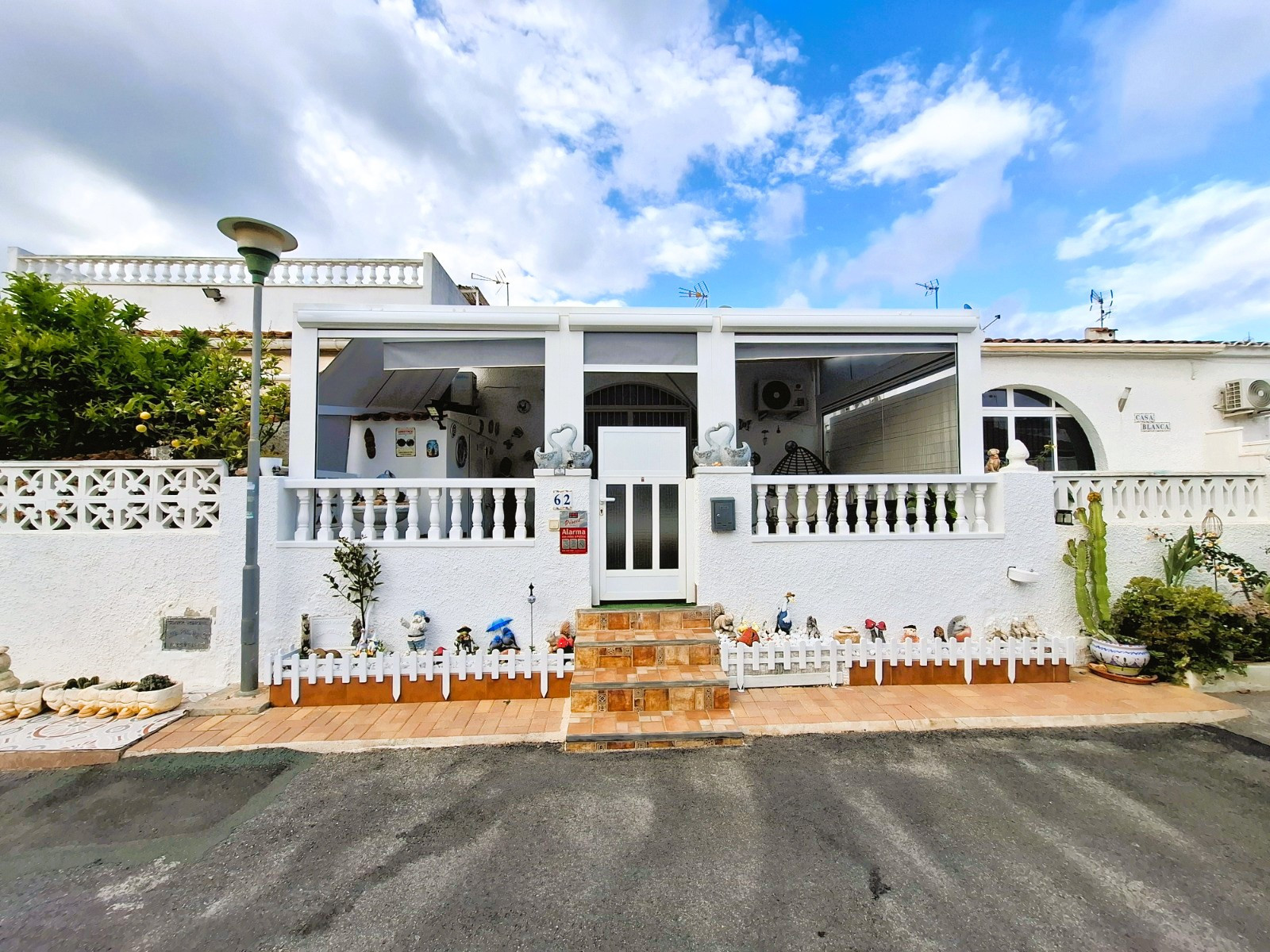 Verkoop. bungalow in Torrevieja