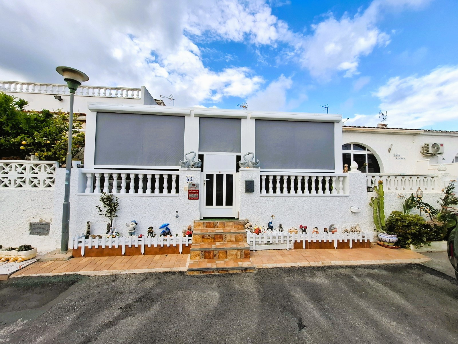 Verkoop. bungalow in Torrevieja