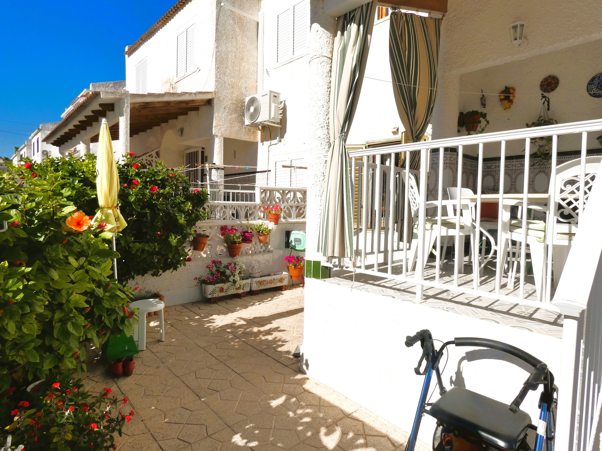 Bungalow till försäljning i Calas Blancas