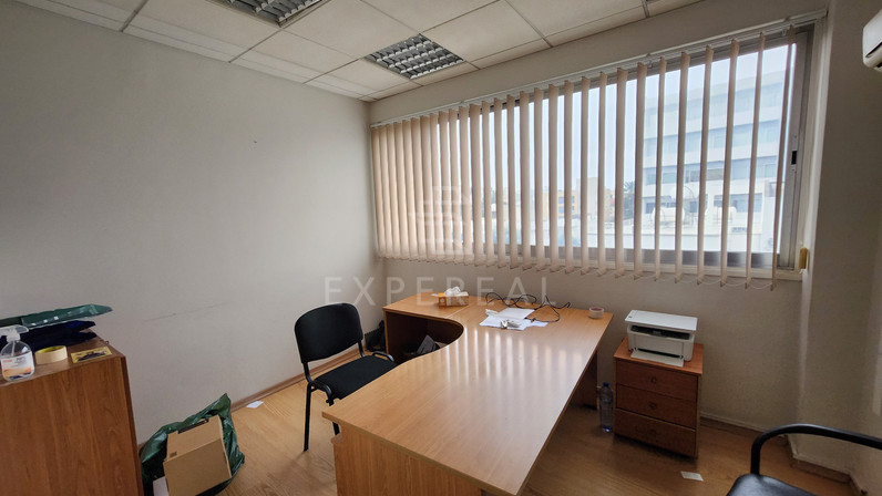 Офис 150 м² в аренду в Lykabittos, Nicosia, Cyprus