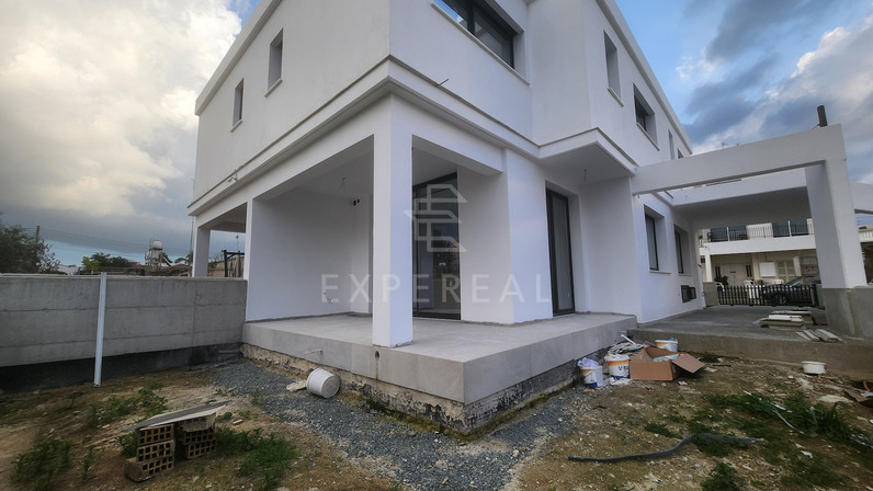 3-спальная двухквартирный дом на продажу 164 м² в Lakatameia, Nicosia, Cyprus