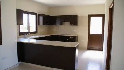 Εμπορικά ακίνητα 112 μ² προς πώληση στην τοποθεσία Monagroulli, Limassol, Cyprus