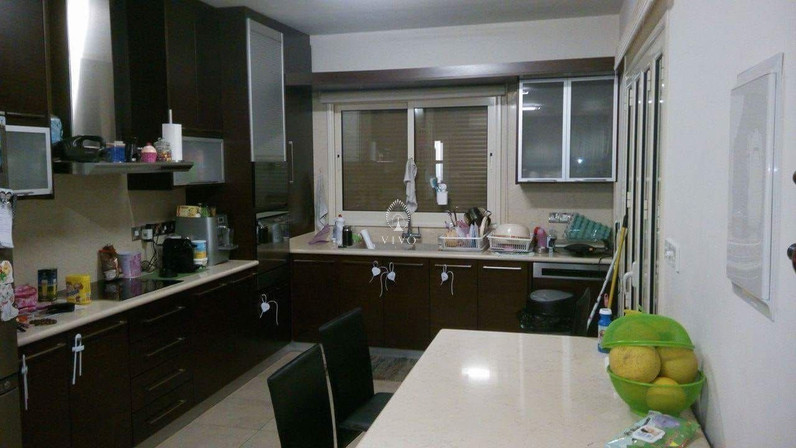 Commercial properties 225 m² for sale in Agios Athanasios, Limassol, Cyprus