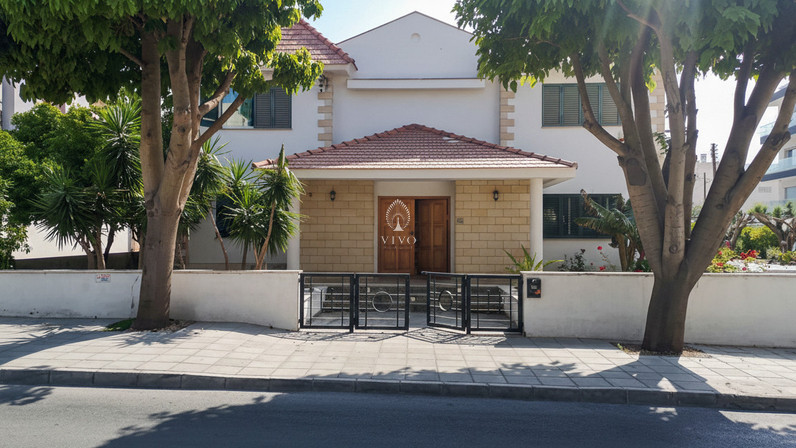Здание 365 м² в аренду в Petrou & Pavlou, Limassol, Cyprus