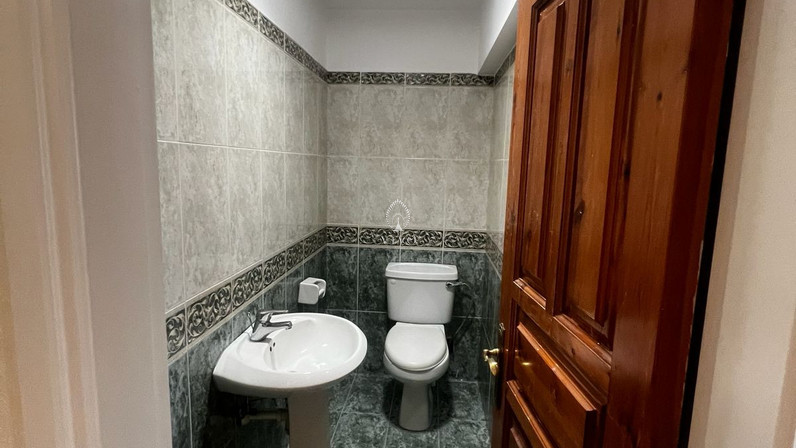 Commercial properties 110 m² for rent in Agios Athanasios, Limassol, Cyprus