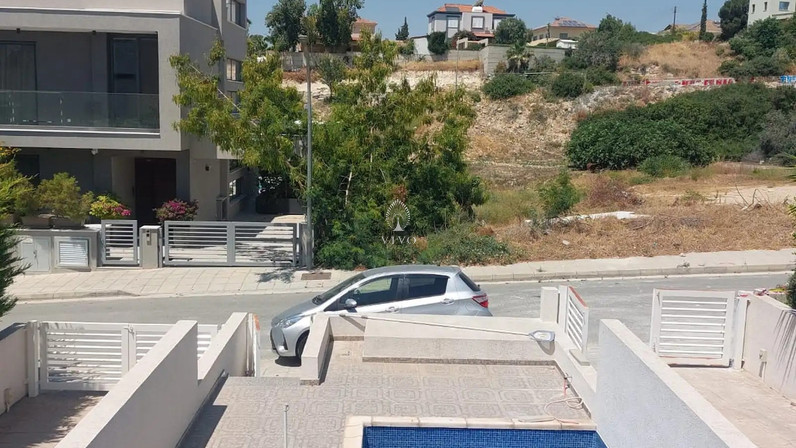 Commercial properties 81 m² for rent in Agios Athanasios, Limassol, Cyprus