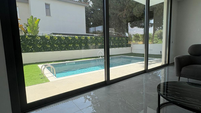 Commercial properties 140 m² for sale in Trachoni, Limassol, Cyprus