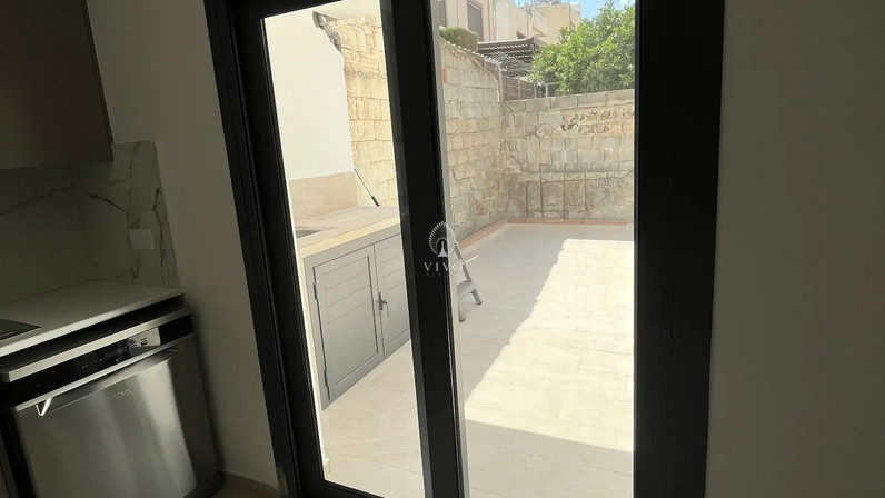 2-bedroom apartments for rent 100 m² in Zakaki, Limassol, Cyprus
