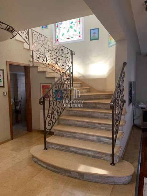 4 bedroom detached villa in Germasogia tourist area photo 9