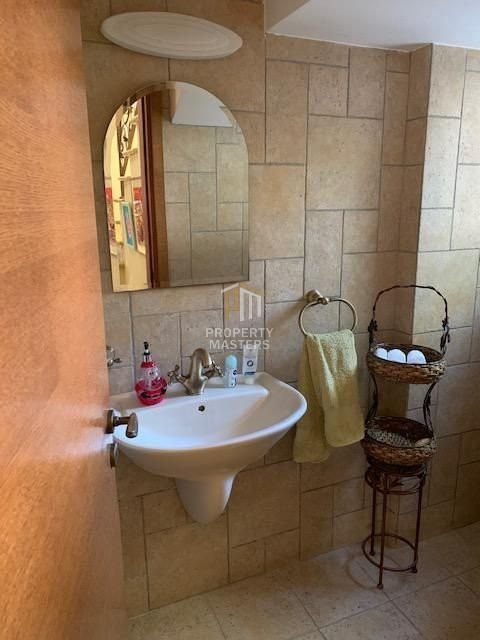 4 bedroom detached villa in Germasogia tourist area photo 14