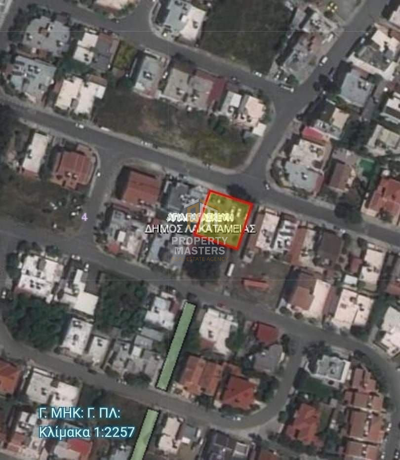 Residential plot in Lakatamia photo 1