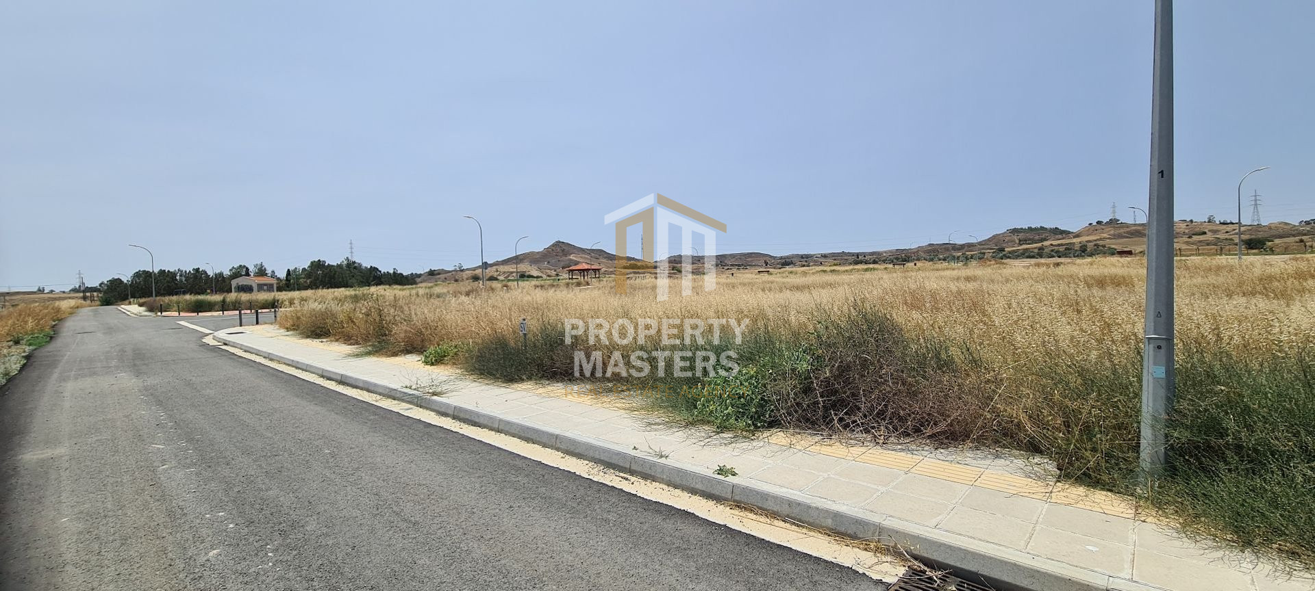 Residential plot in Latsia photo 1