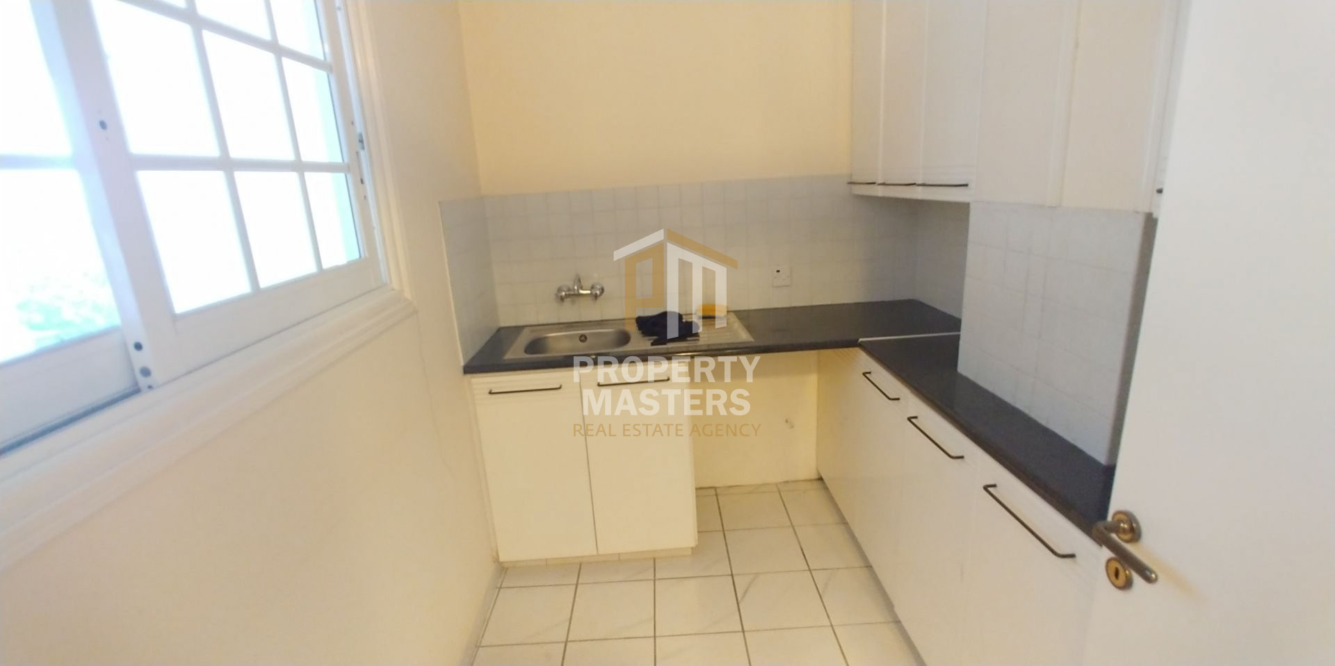 4 bedroom independent house in Latsia, Nicosia photo 6