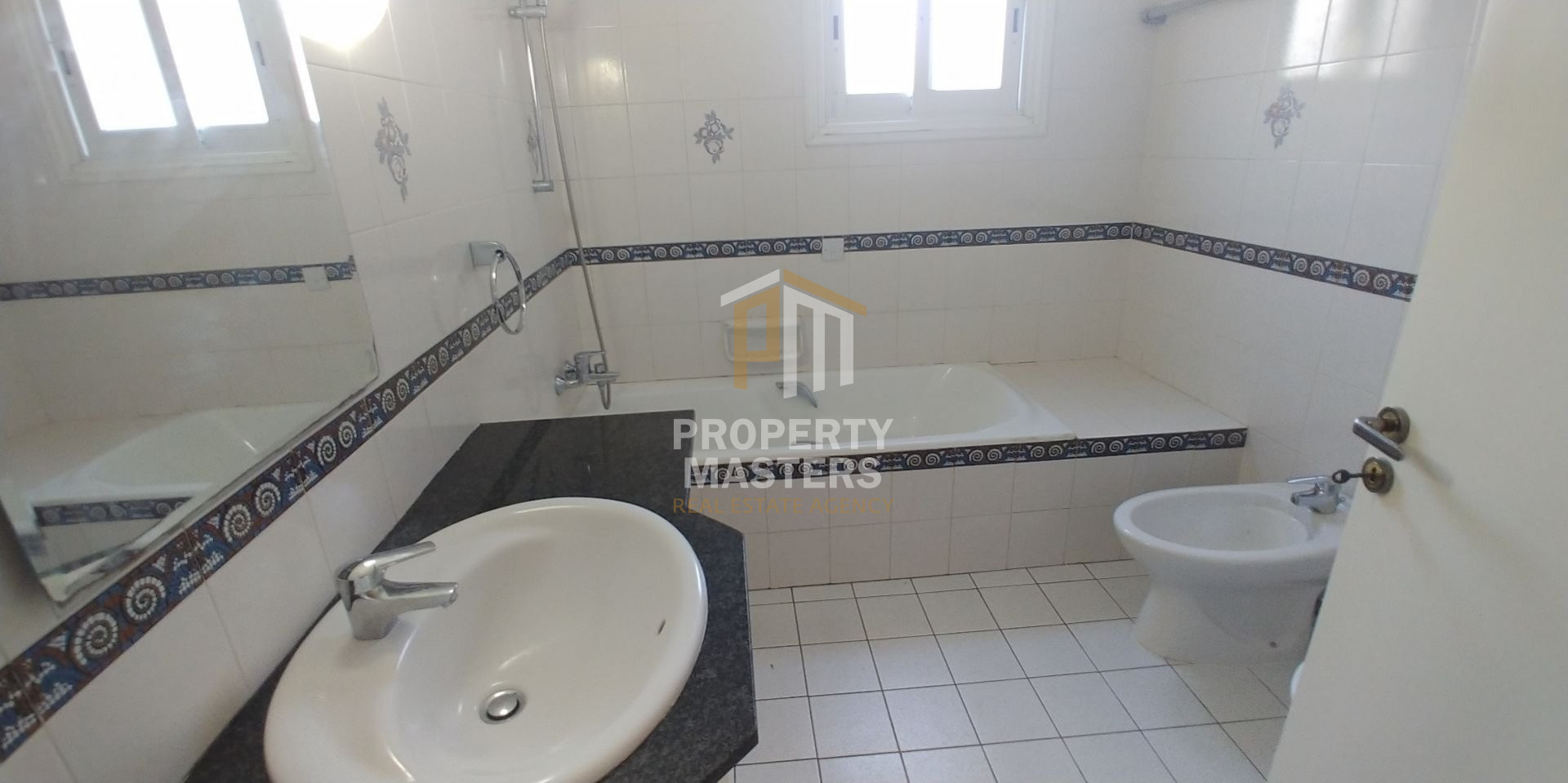 4 bedroom independent house in Latsia, Nicosia photo 12