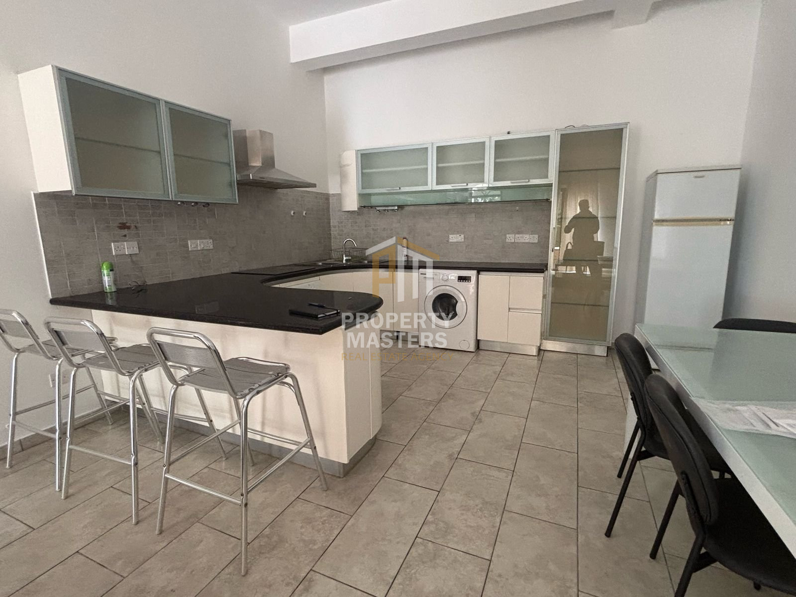 2 Bedroom Apartment Building in Egkomi — Makedonitissa, Nicosia