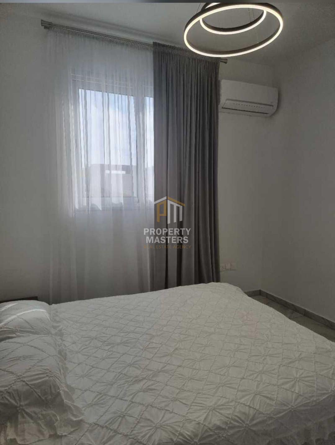 Modern Fully Furnished 2 Bedroom Apartment in Harbor photo 10