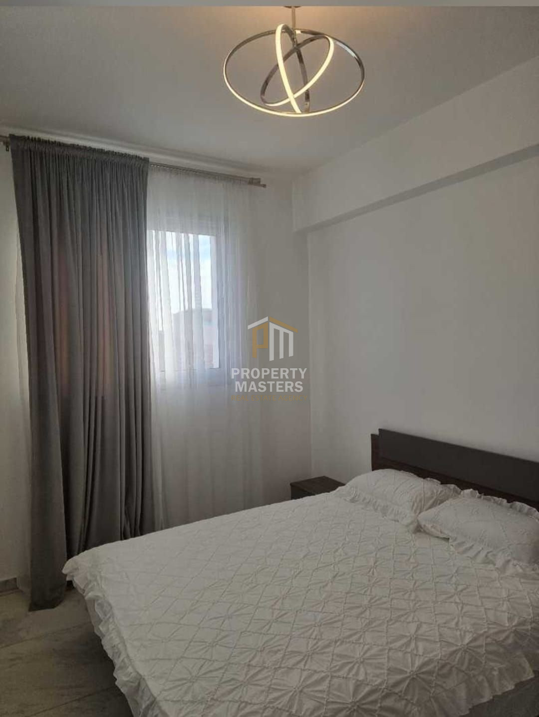 Modern Fully Furnished 2 Bedroom Apartment in Harbor photo 9