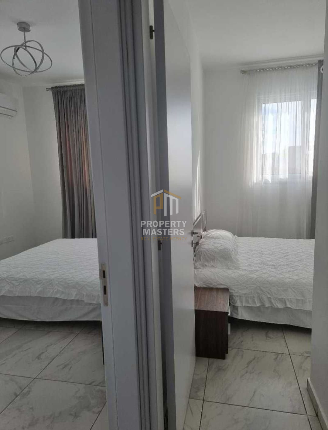 Modern Fully Furnished 2 Bedroom Apartment in Harbor photo 11