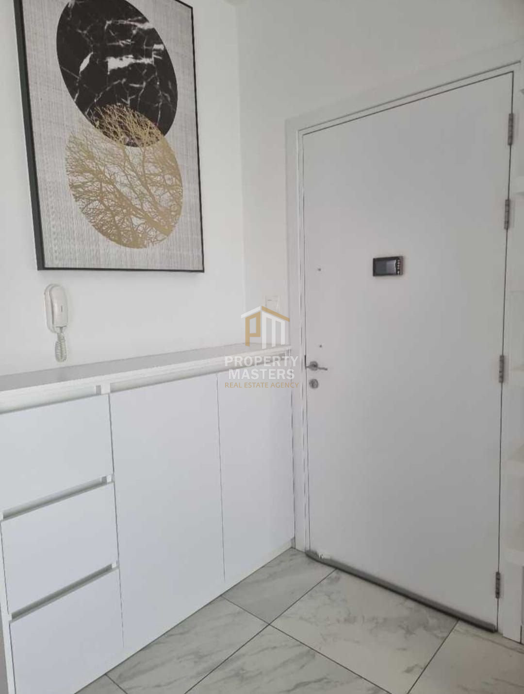 Modern Fully Furnished 2 Bedroom Apartment in Harbor photo 14