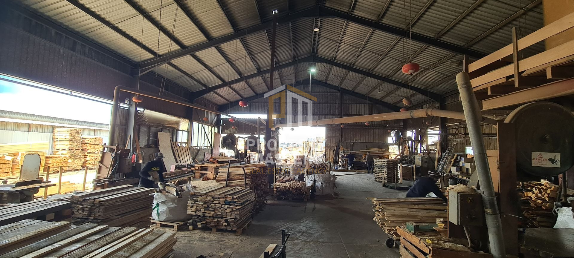 Industrial Building in Dali photo 3