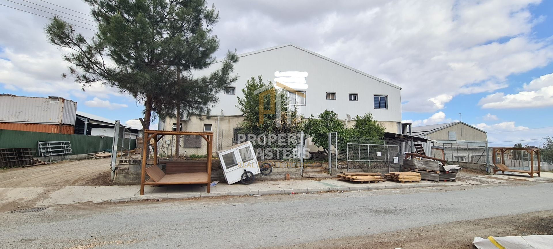 Industrial Building in Dali photo 10