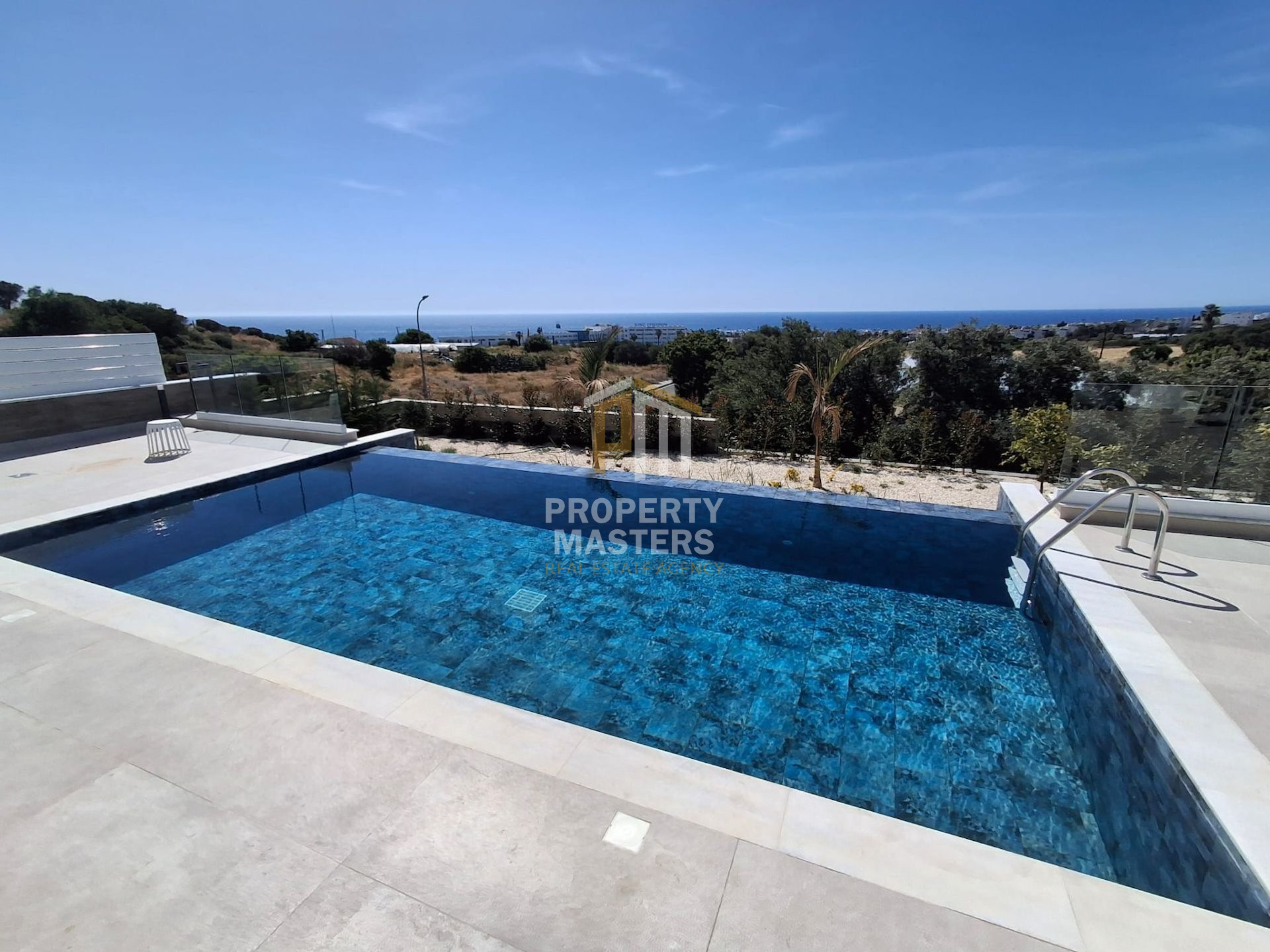 Modern Sea View Villa with Pool in Chlorakas photo 8