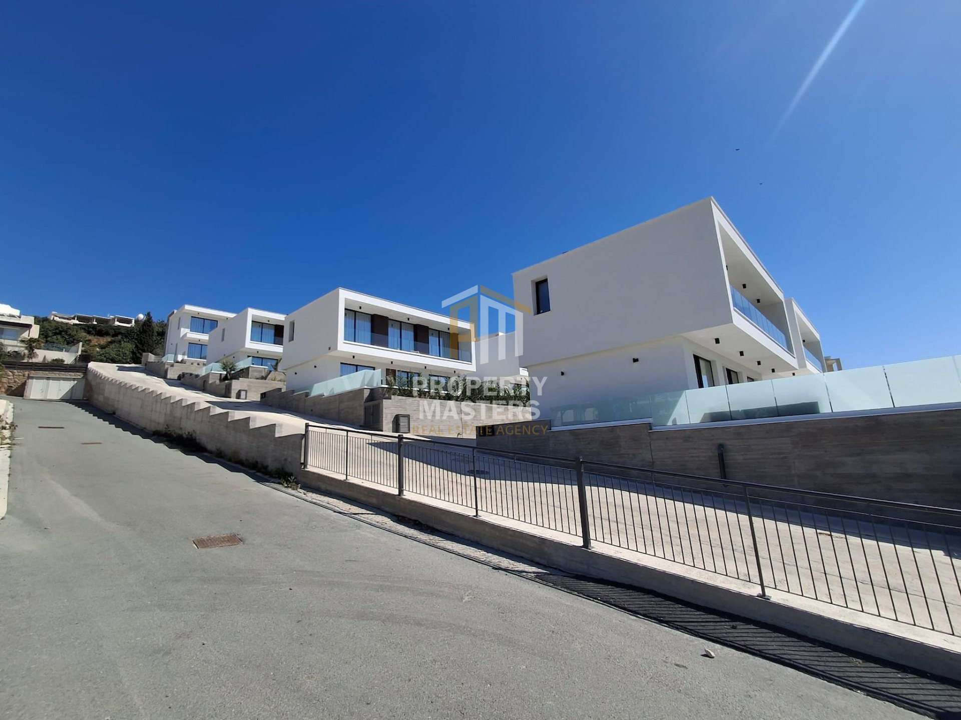 Modern Sea View Villa with Pool in Chlorakas photo 3