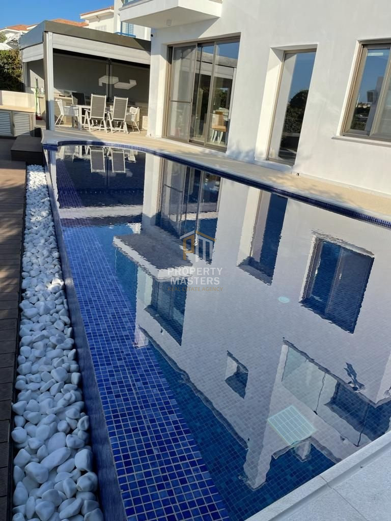 5 bedroom Detached Villa in Protaras photo 1