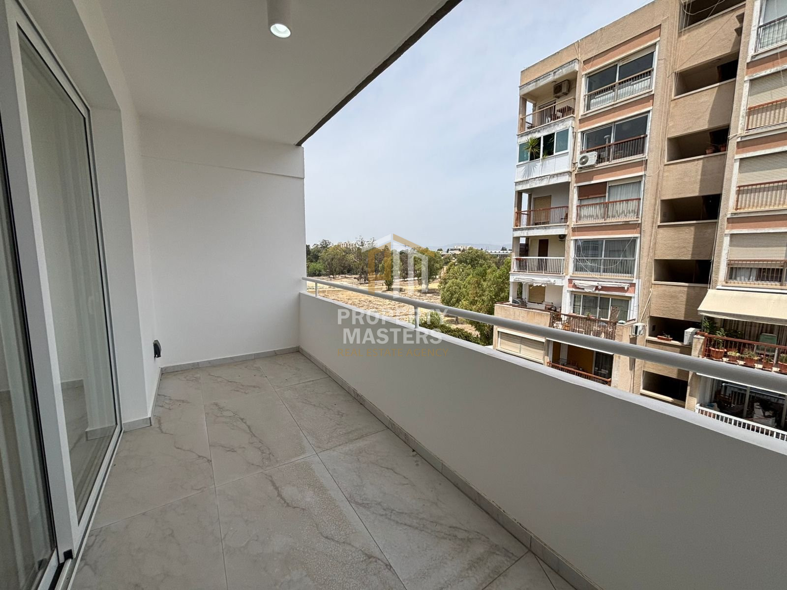3 Bedroom Apartment in the City Center photo 11