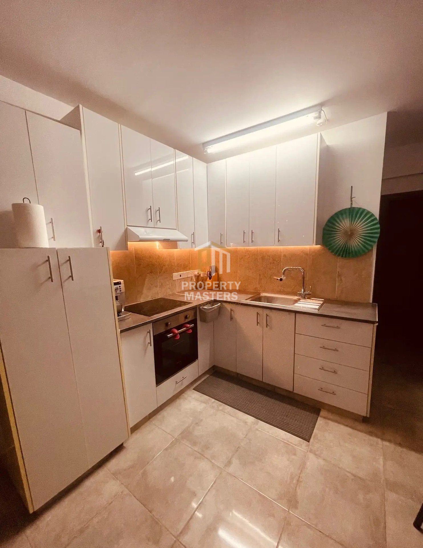 3 Bedroom Apartment in Strovolos — Agioi Omologites, Nicosia