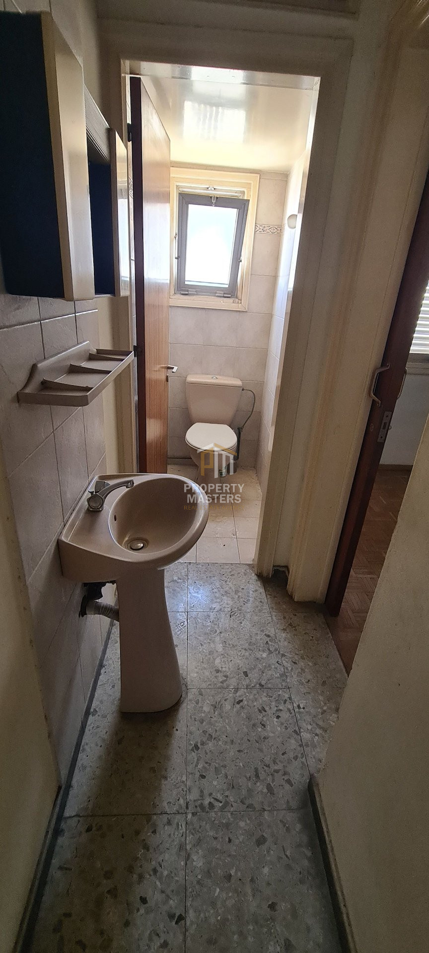 Spacious Three Bedroom Apartment in Vibrant Egkomi photo 14
