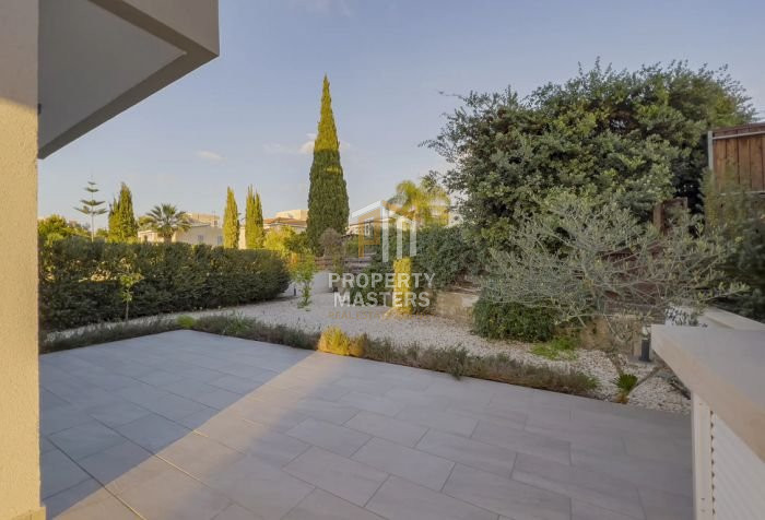 The Konia Heights Residence – Modern Living Elevated photo 6