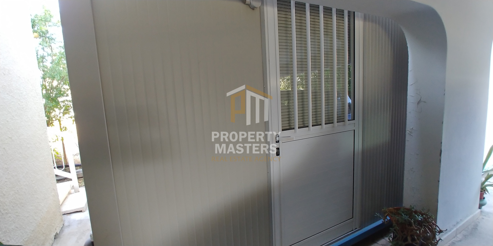 Fully Furnished Groundfloor Studio in Latsia photo 3