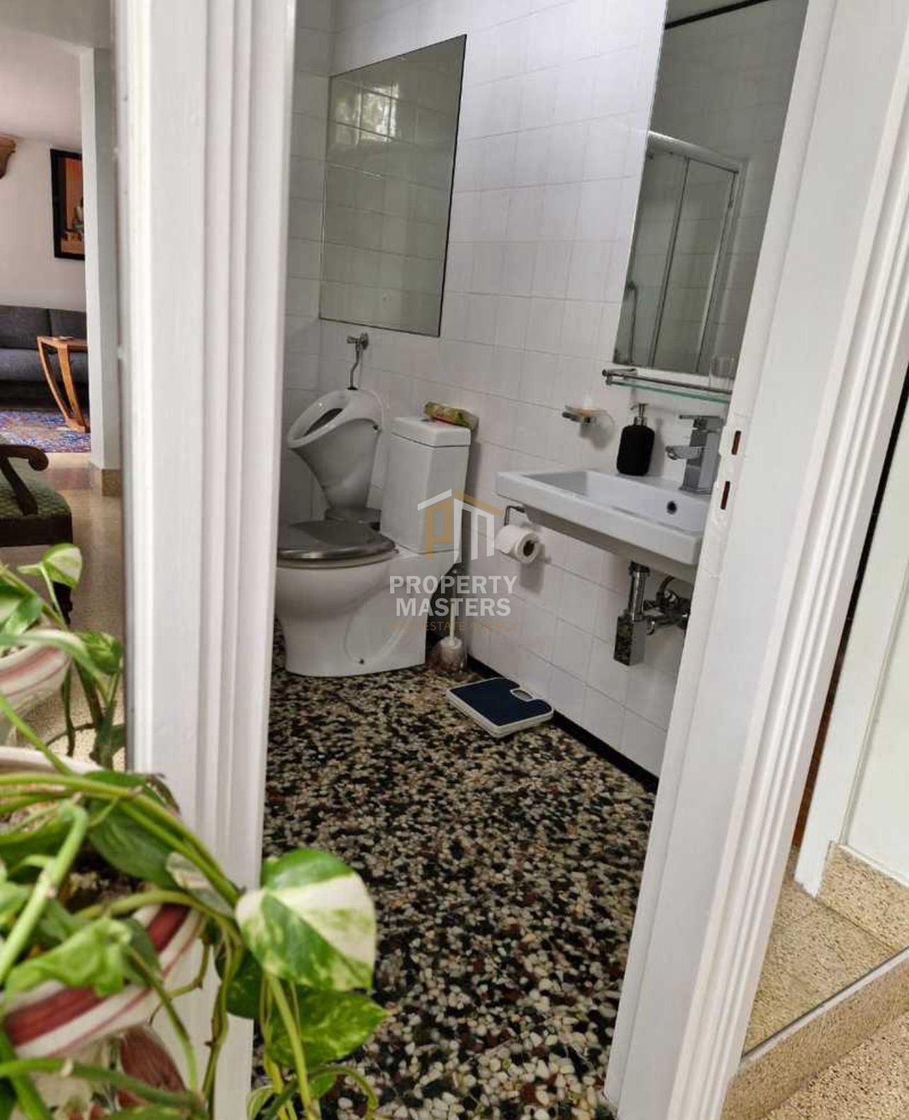 3 Bedroom  Semi-Detached House in Town Center, Nicosia