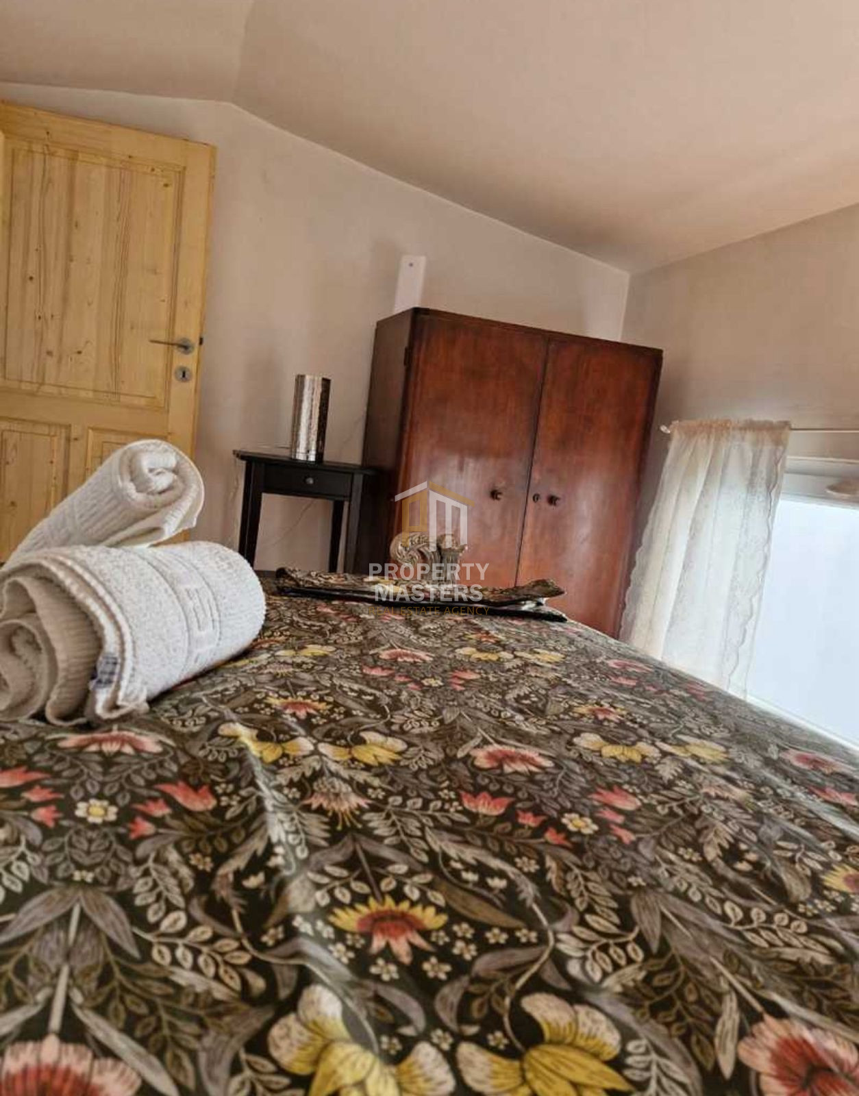 3 Bedroom  Semi-Detached House in Town Center, Nicosia