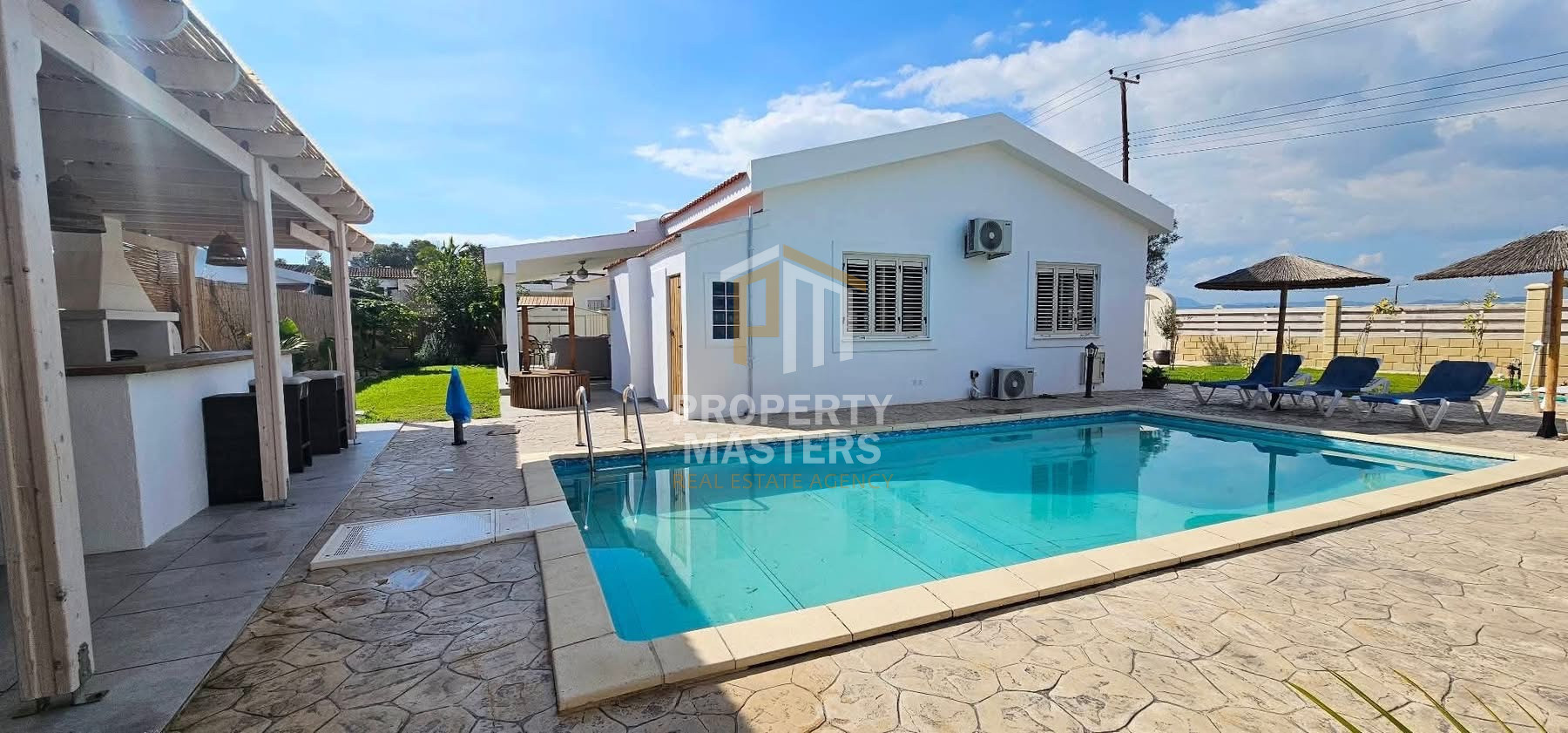 Modern Seafront Bungalow in Kiti with Pool photo 2