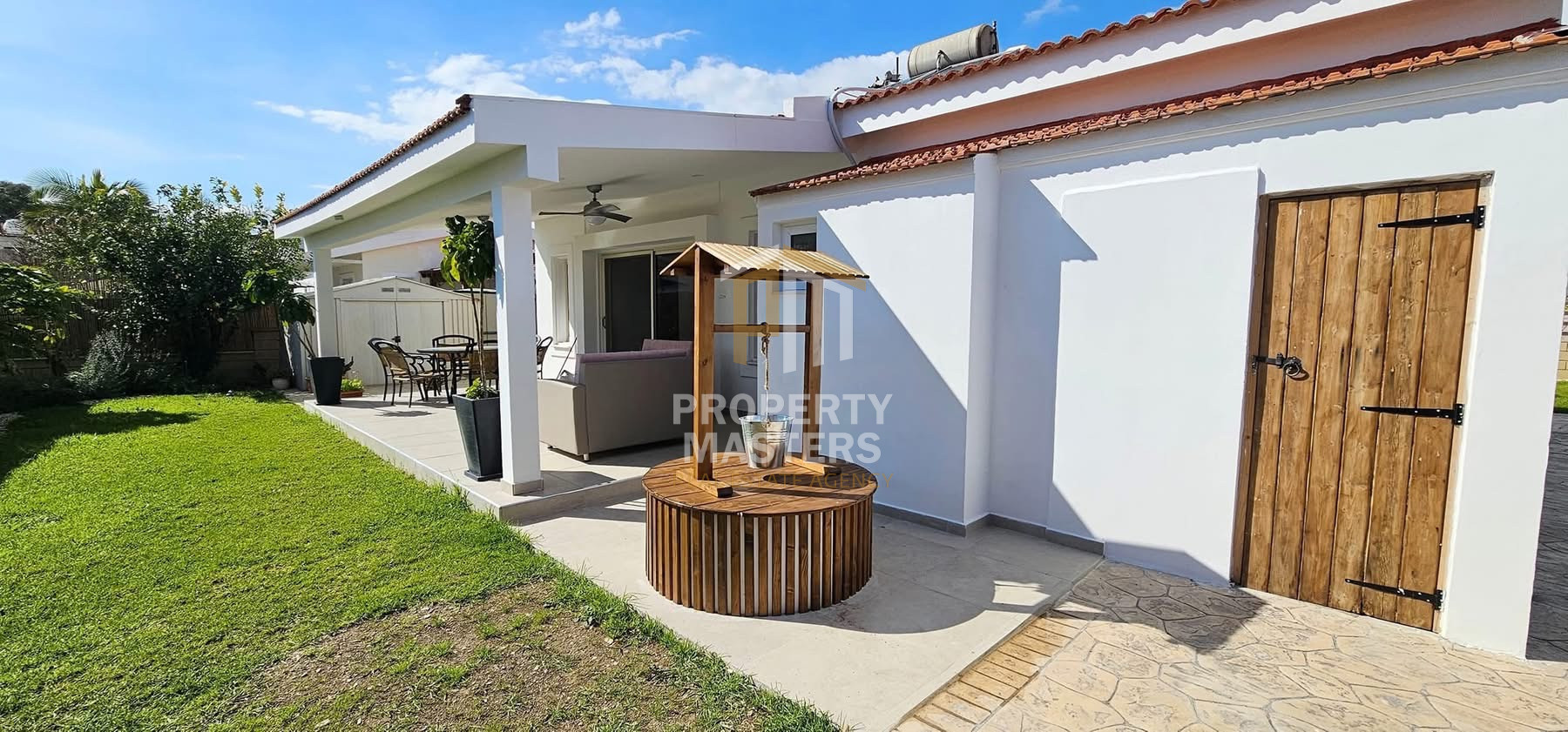 Modern Seafront Bungalow in Kiti with Pool photo 7