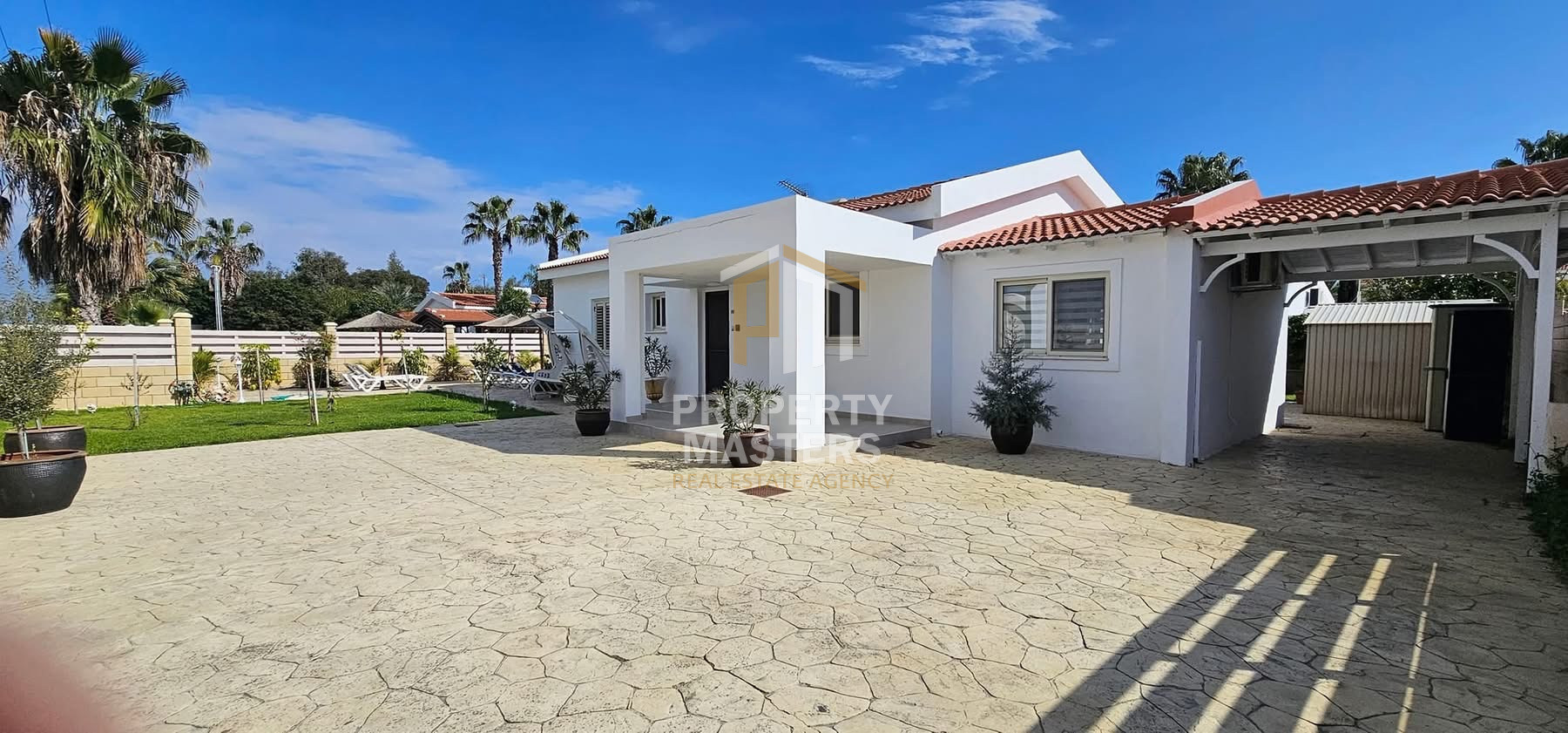 Modern Seafront Bungalow in Kiti with Pool photo 8