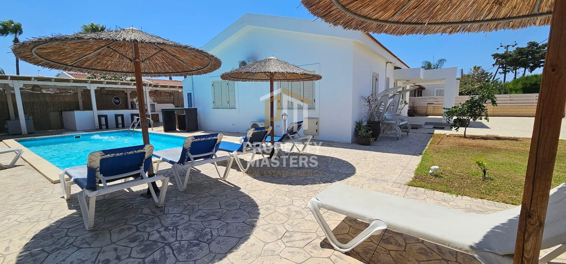 Modern Seafront Bungalow in Kiti with Pool photo 13