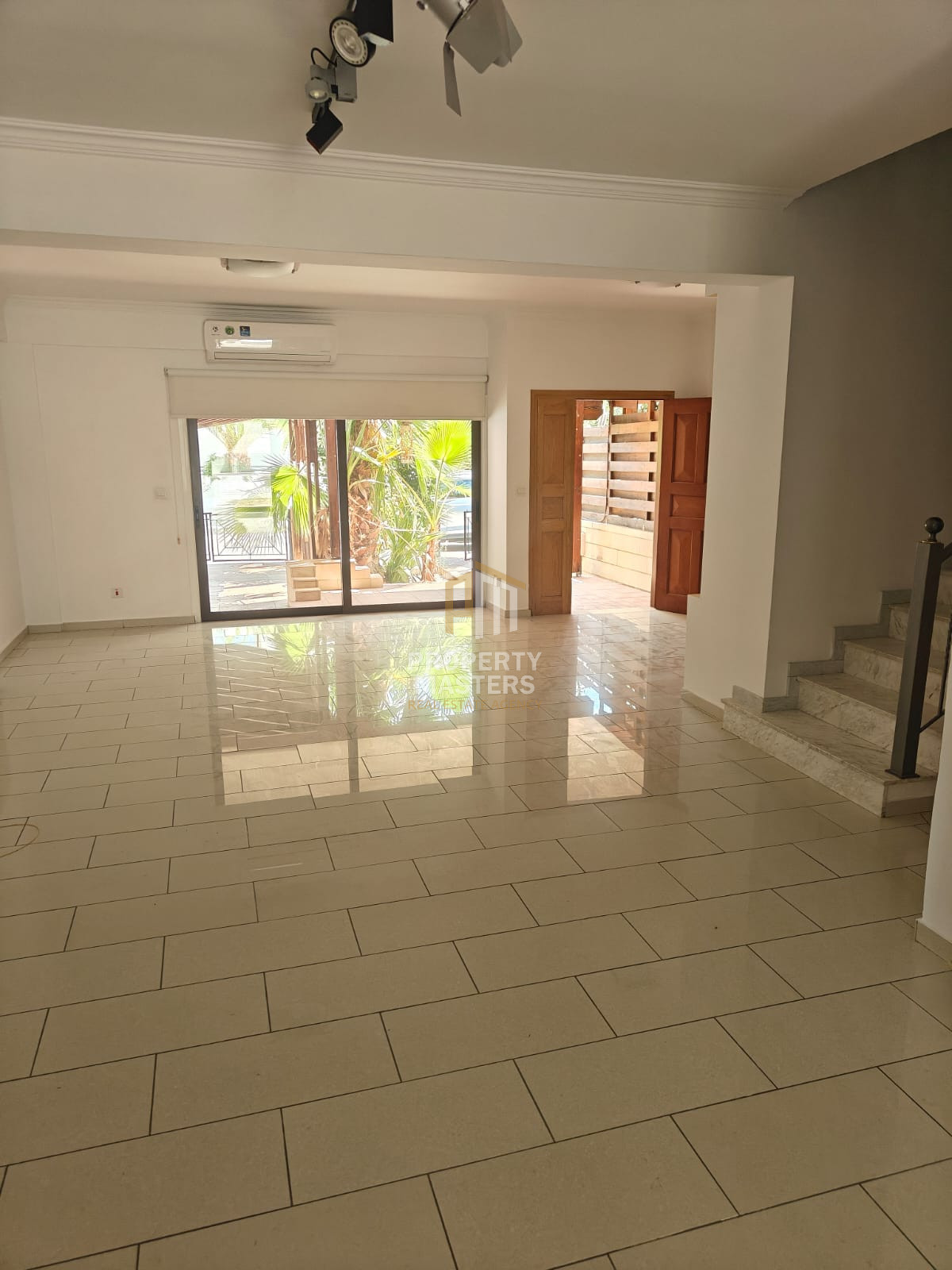3 bedroom House in Egkomi — Parissinos photo 2