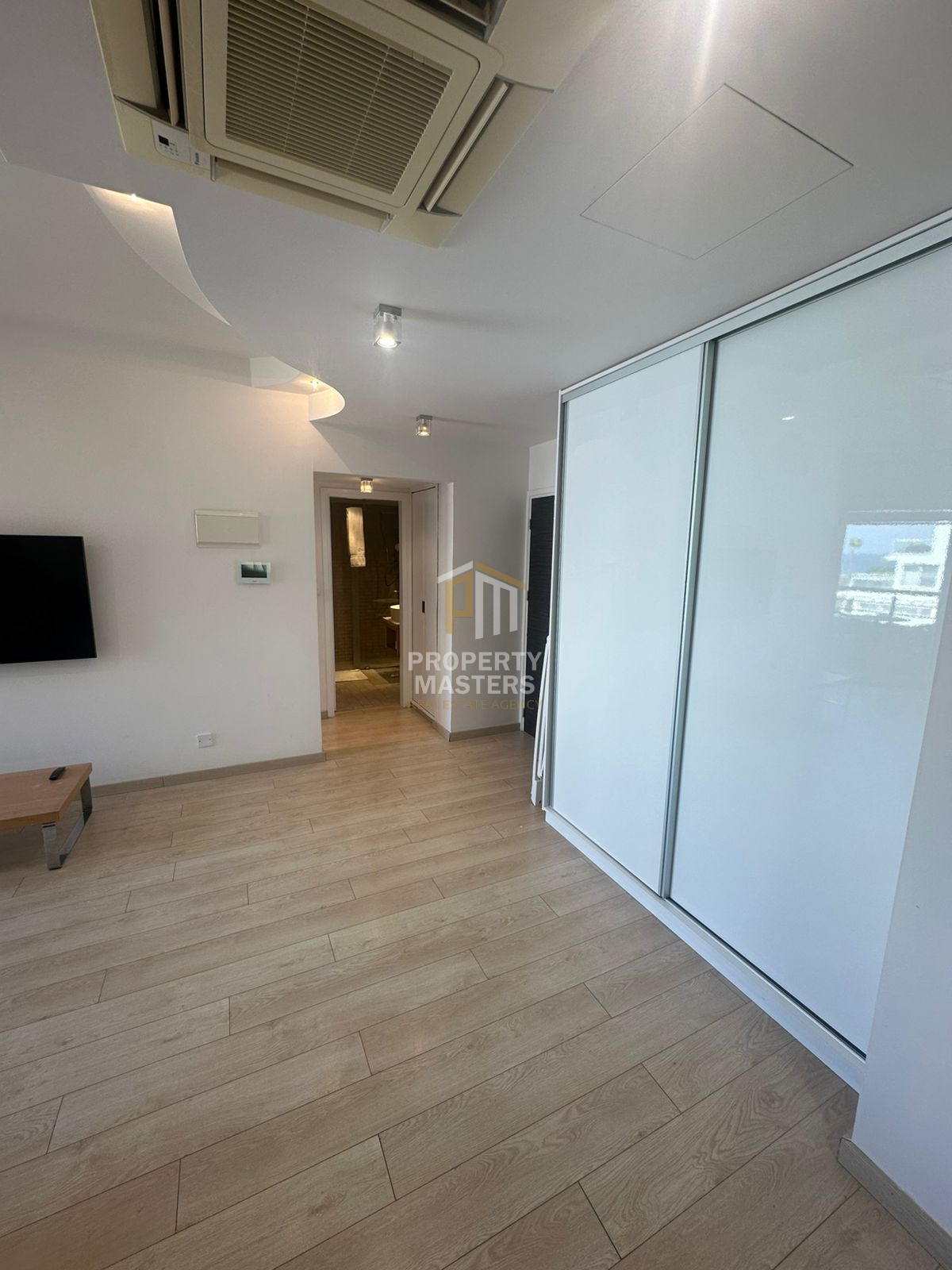 Fully Furnished 1 Bedroom Apartment in Germasogeia Tourist Area photo 6