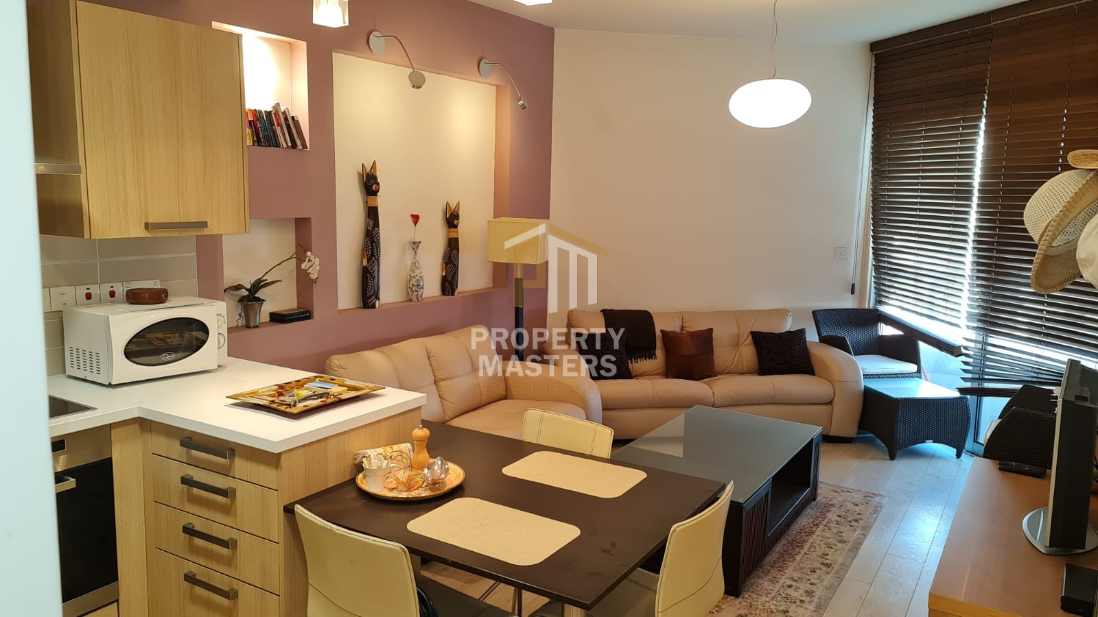 Fully Furnished Two Bedroom Apartment Near the Beach photo 2