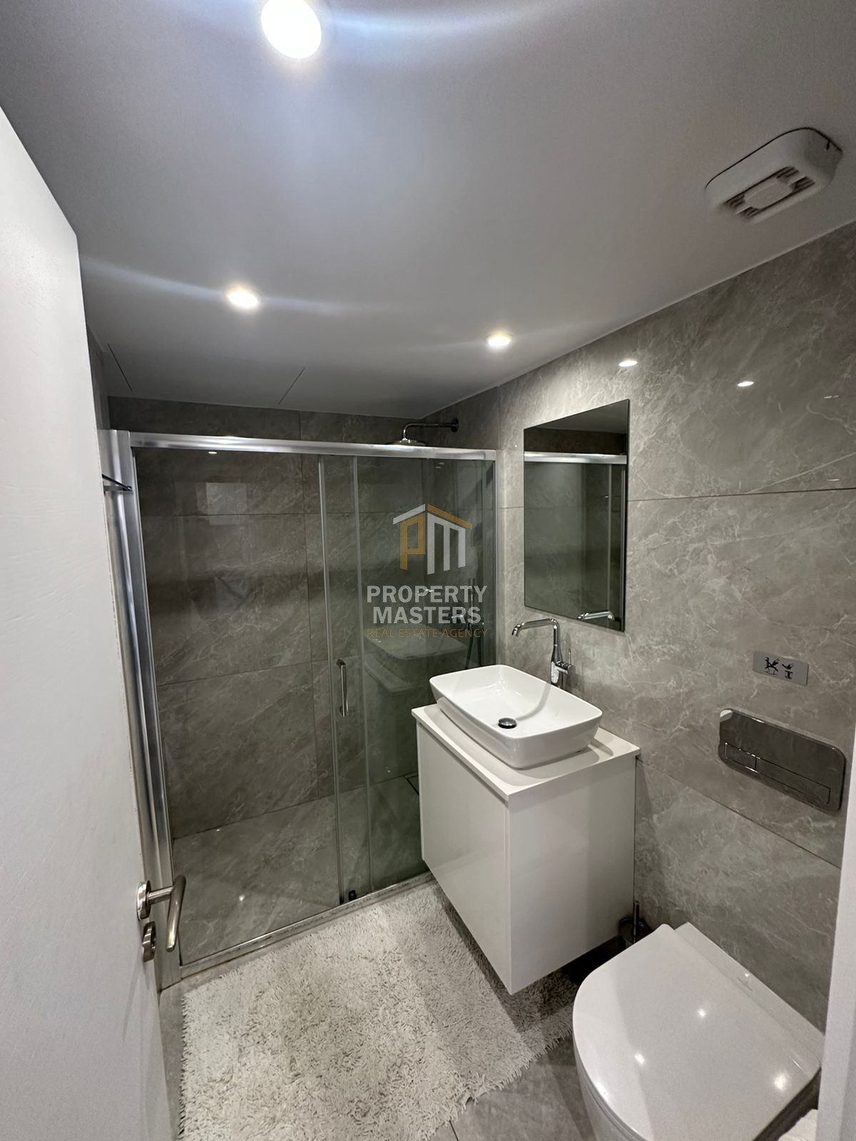 Fully Furnished 1 Bedroom Apartment in Vibrant Germasogeia Area photo 6